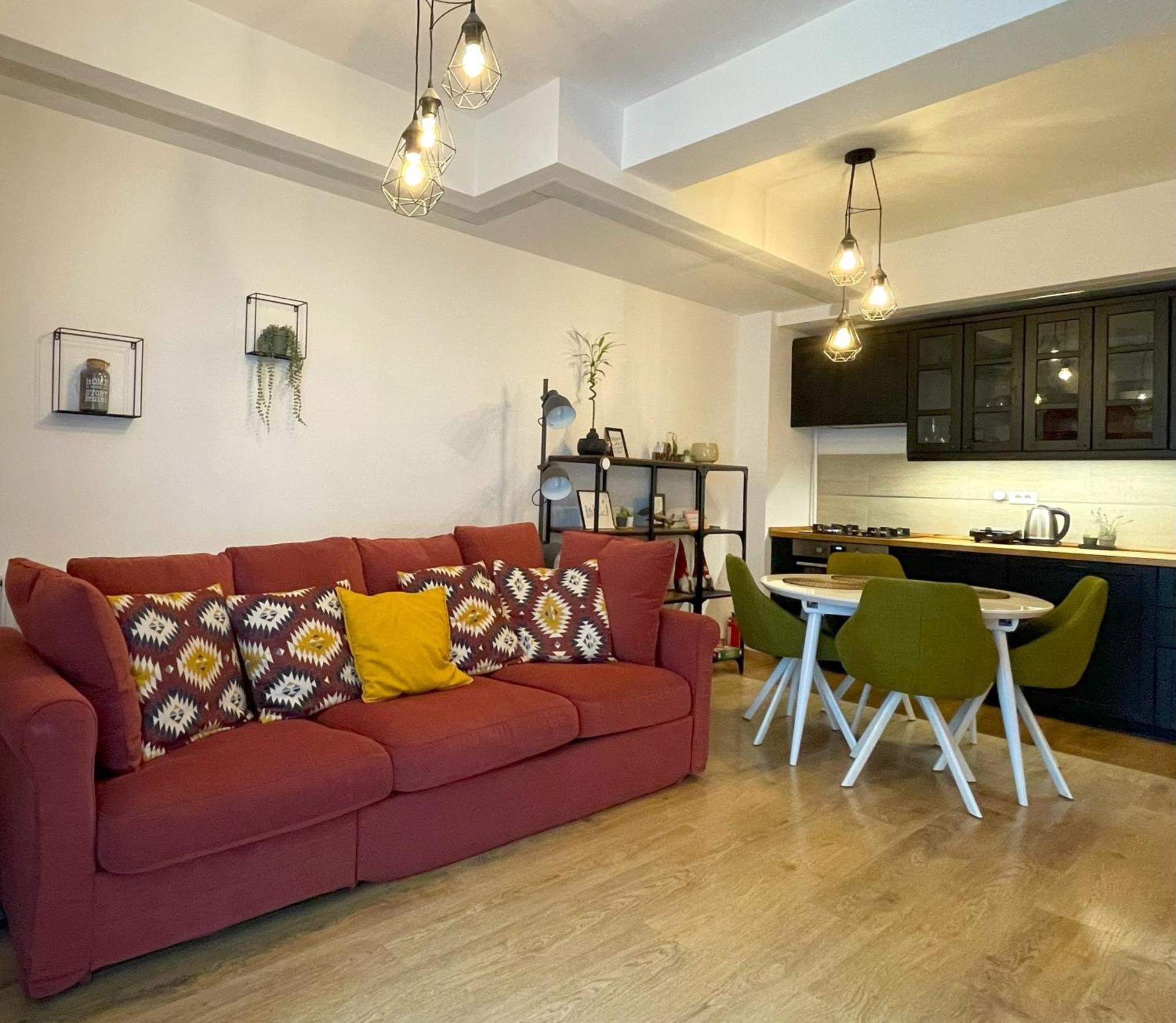 Forest Oasis Studio - Free Netflix And Disney Plus Predeal Exterior foto